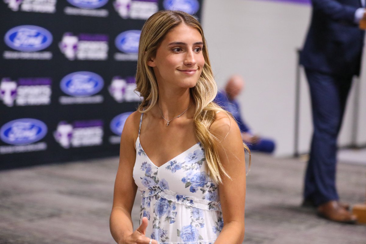 TarletonXCTrack's tweet photo. Congratulations to our 2022-2023 track and field indoor award winners‼️

MVP of the field - Rylee Hennig
MVP of the track - Hanna Dudley
MVP of the field - Gabriele Tosti
MVP of the track - Justin Raines https://t.co/ZzIxDbO1Va