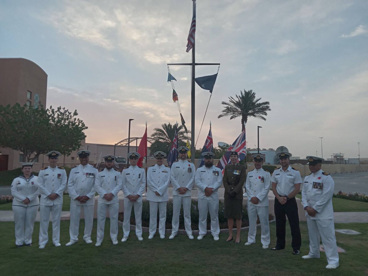 Moving tribute at dawn this morning to remember the fallen on #ANZAC Day, and to all who lost their lives at Gallipoli, including our Türkiye brothers in arms. Proud to stand #readytogether with the whole Australian, Kiwi, Türkiye and CTF 150 team. @CMF_Bahrain @NZDefenceForce