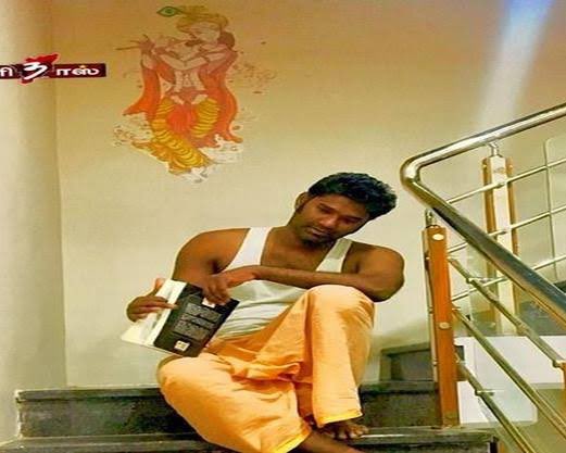 sunilprabakarc's tweet photo. This WFH kills இந்த டீம் பசங்கள்ட்ட ரிமோட்ல வேலை வாங்குறது  பெரிய சேலஞ்சா இருக்கு. அதுவும் WFHலே கரியர் ஸ்டார்ட் பண்ண்வங்களாம் படுத்துறானுங்க 😒😒. டெய்லி அவங்க வேலையும் சேத்து 15,16 மணி நேரம் வேலை ஓடுது. 

நான் களைப்பாக உள்ளேன், முதல் முறையாக சோர்வாக உணர்கிறேன்.😢😢 https://t.co/LBMcmCVguM