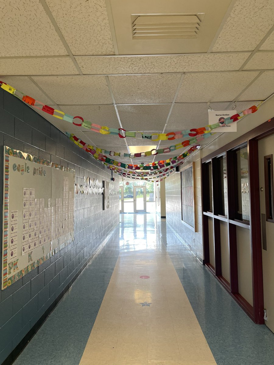 We’re excited to have our “kindness chain” up and welcoming everyone as they walk in our school!