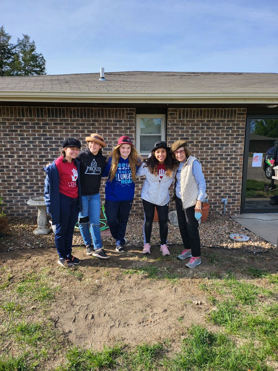 SterlingWsoccer's tweet photo. What a great way to give back to the Sterling Community that gives so much to us!
#lovesterling https://t.co/gi8dPNqO3R