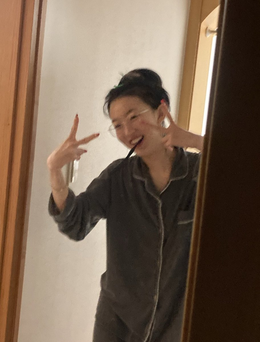 봄 tweet media