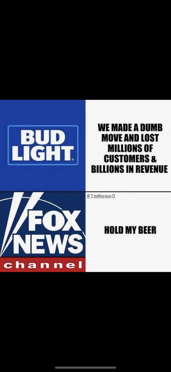 ACKclavin's tweet image. Firing Tucker Carlson for having pineapple on pizza is bullshit !