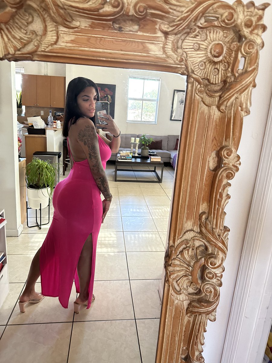 realkg2222's tweet photo. Hope you ain’t loving the crew 😘 https://t.co/jmARR6NfDF
