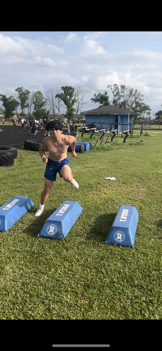 We on fire on the reservation🔥🔥🔥
COLLEGE COACHES STOP BY IN GRAY, LA when you visit the boot this spring 
🚨HL Bourgeois High🚨
<a href="/HlbBraves/">Recruit HLB Football</a> 
#kidsworkingonthe
#reservation 
#workiscontagious