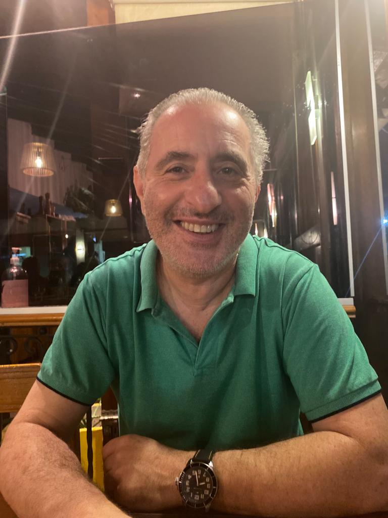 elingereduardo's tweet image. Cena con la más linda.
Se ríe del padre.
#hijaadolescente 
#buenhumor
#alimentacióntodountema