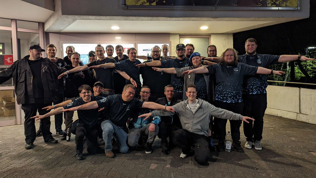 IsleofHopeCorp's tweet photo. What an Evening.
Happy that so many IHOPE Members made it to #CON42 
Thanks to @Con42DE for making this Event happen, and thank you to all of the community for coming and making this a great day!
#StarCitizen #CIG #RSI @RobertsSpaceInd https://t.co/23fn6scJYc
