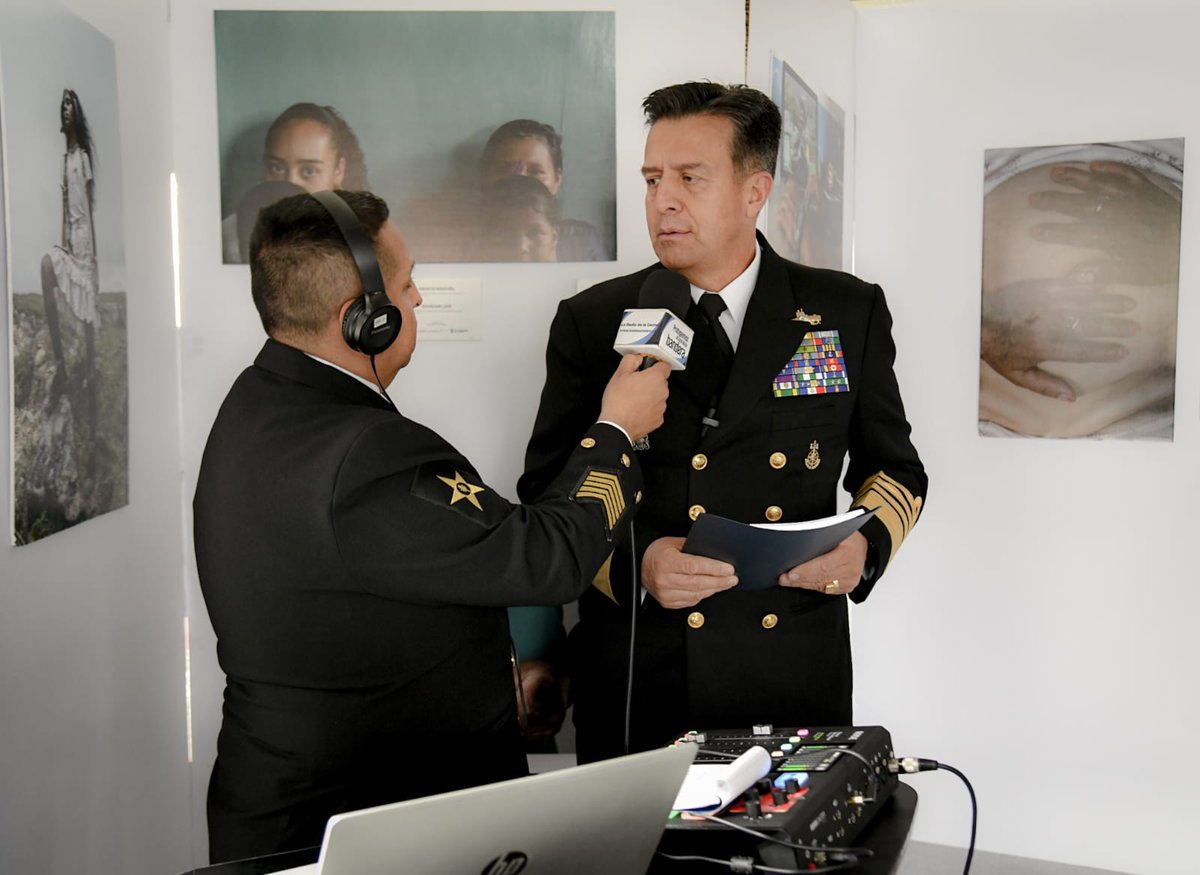 COMANDANTE_ARC's tweet photo. Agradezco a la emisora Marina Stereo de la @ArmadaColombia por abrir sus micrófonos durante mi paso por la @FILBogota, para invitar a los colombianos a unirse a las actividades de nuestro #BicentenarioNaval2023
¡Estamos a tres meses de dar inicio a las actividades conmemorativas! https://t.co/KXdrybfcH5