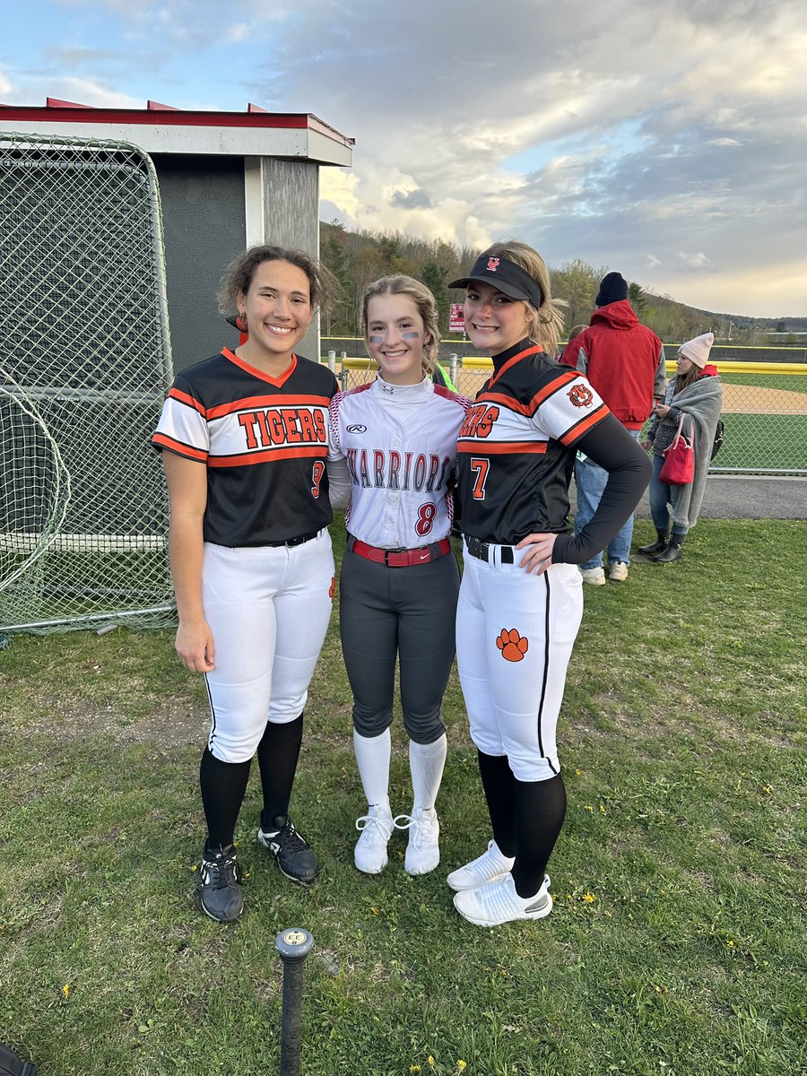 Raiders Fastpitch tweet media