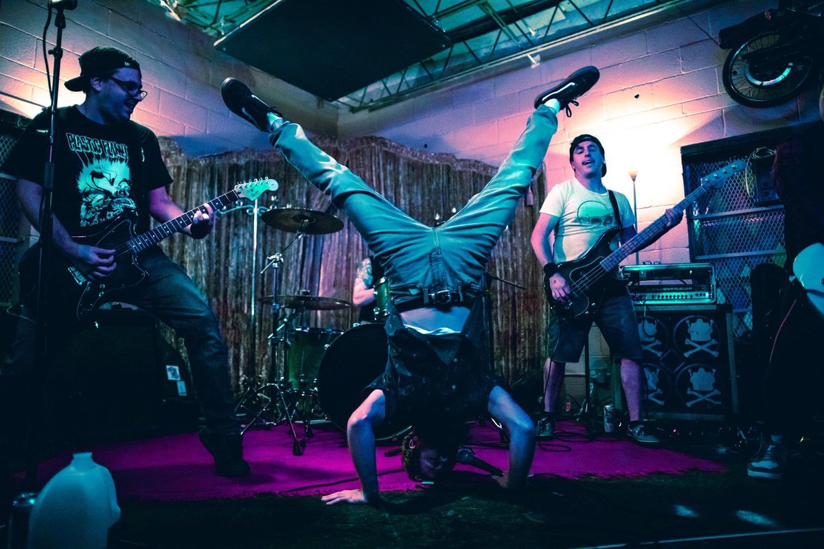 CardBoxColony's tweet image. More super rad pics from our Split EP release show at Fleetwood&apos;s last week thanks to Heather Burditt 📷