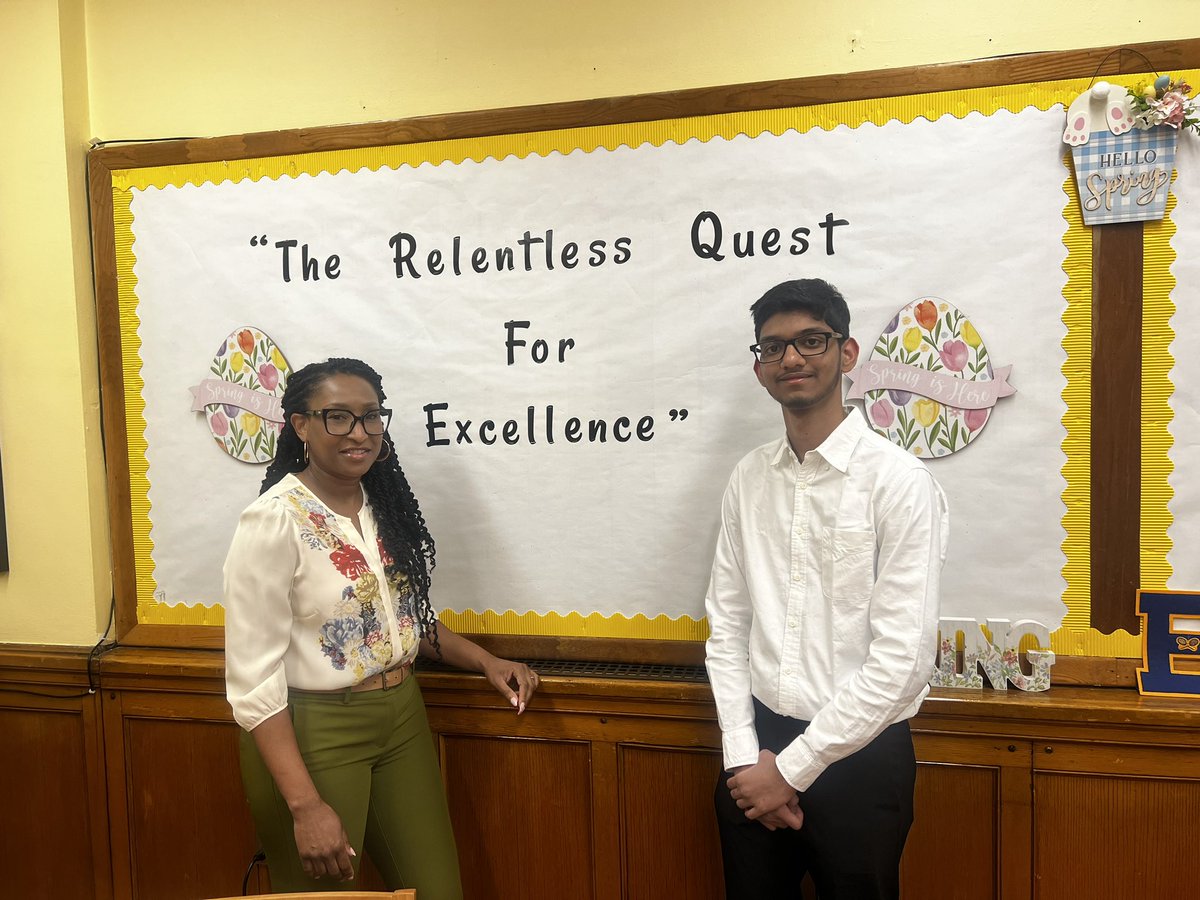 WCBryantHSLIC's tweet photo. Celebrating our Bryant Junior Scholar who was recently accepted into the College Prep Scholars program! Go Kyaw! ππ#RelentlessQuestforExcellence
@st_aubain @Queens_North https://t.co/wP3pCQneB6