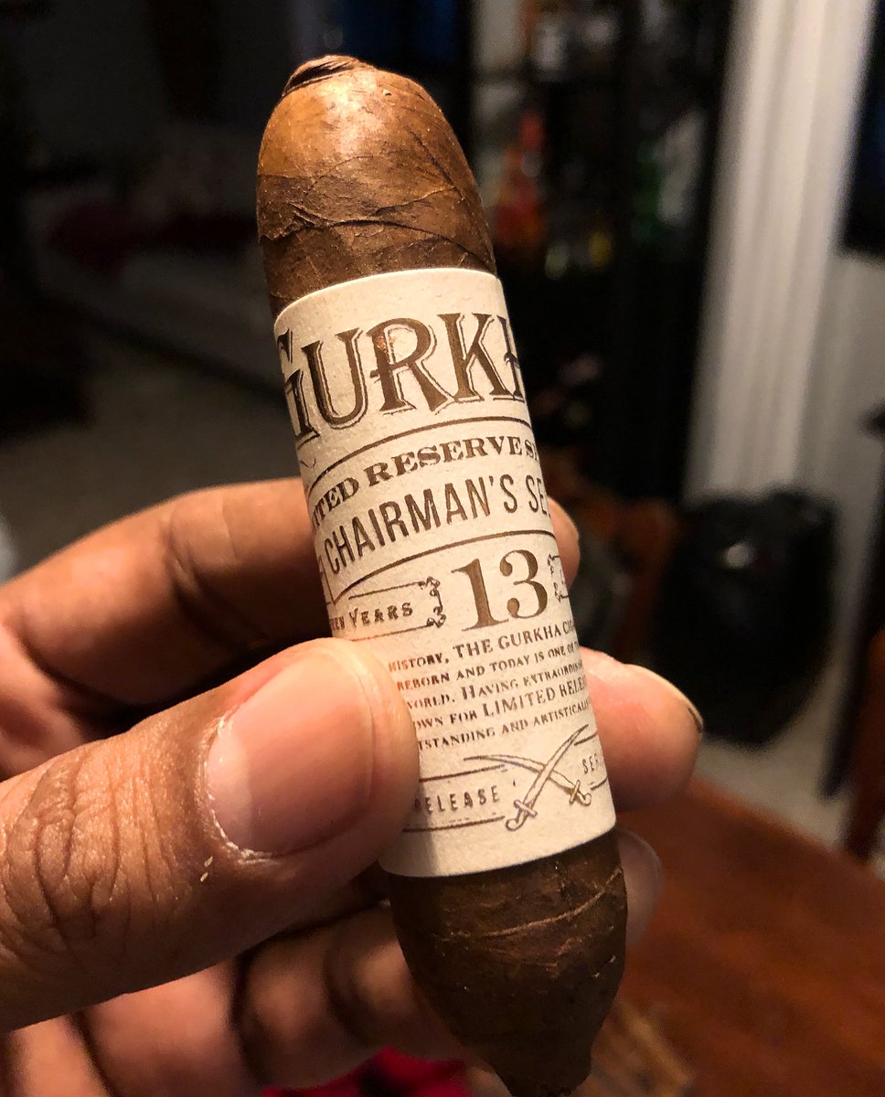 Mautiatibuel's tweet photo. Cerrando la jornada con un Gurkha Chairmans Select Rothschild Perfecto! #CigarScanner #GurkhaChairmansSelectRothschildPerfecto #GurkhaCigars #cigars #cigarlife #cigaraficionado #cigarsociety #cigaroftheday #cigarlover #cigarsmoker #cigarlifestyle #cigarworld #PurosAmigosRD https://t.co/oCEa6y7g5p