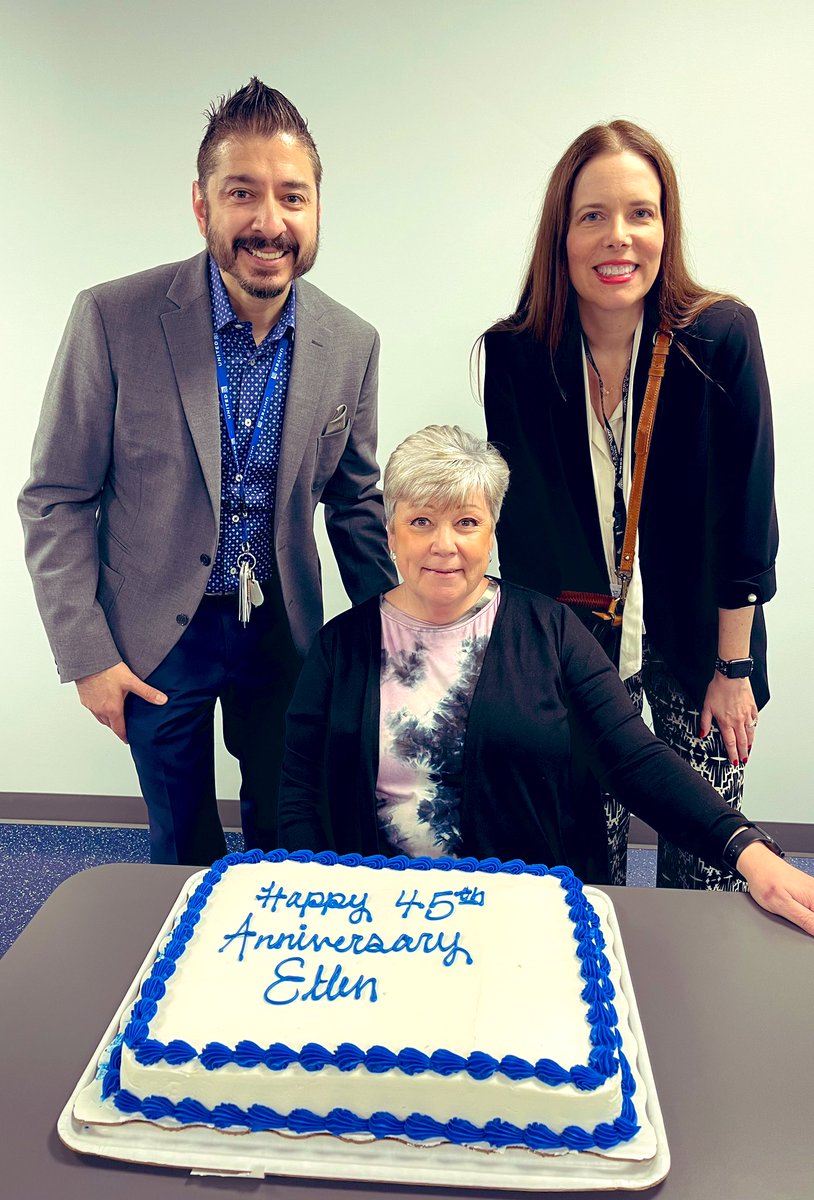 ✈️ Congratulations to our very own Ellen L. who celebrated an amazing 45 year milestone with United Airlines!! We’re so fortunate to have you on our team, Ellen 🏆! Thank you for all of your contributions! ✈️ @weareunited #TeamORDCC