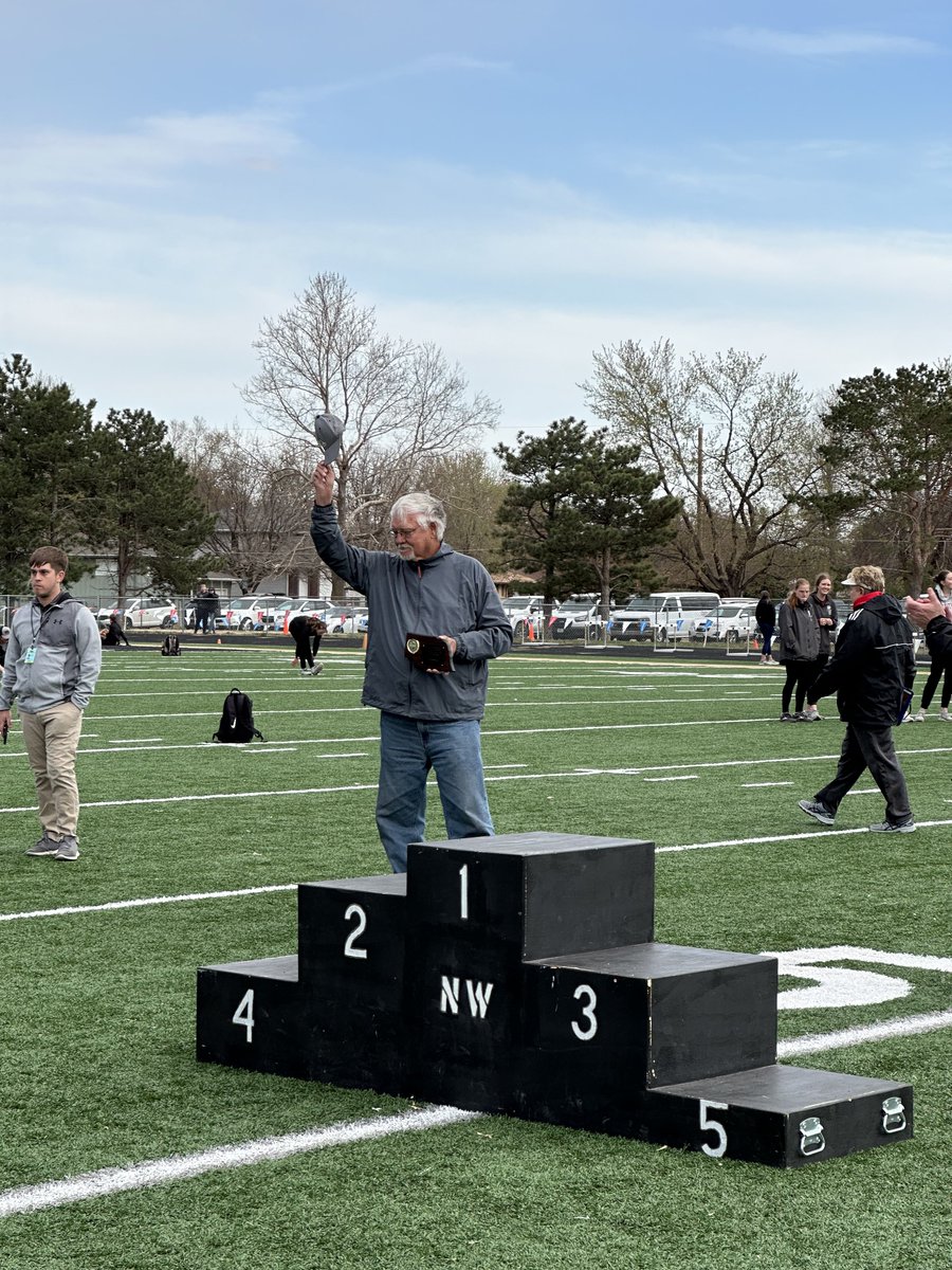 RNSportsCC's tweet photo. A fitting tip of the cap from Jorg, Dave Jorgensen who is named the Central Nebraska Track and Field Championships contributor of the year. #AlwaysaBison https://t.co/UHBMczqyYi