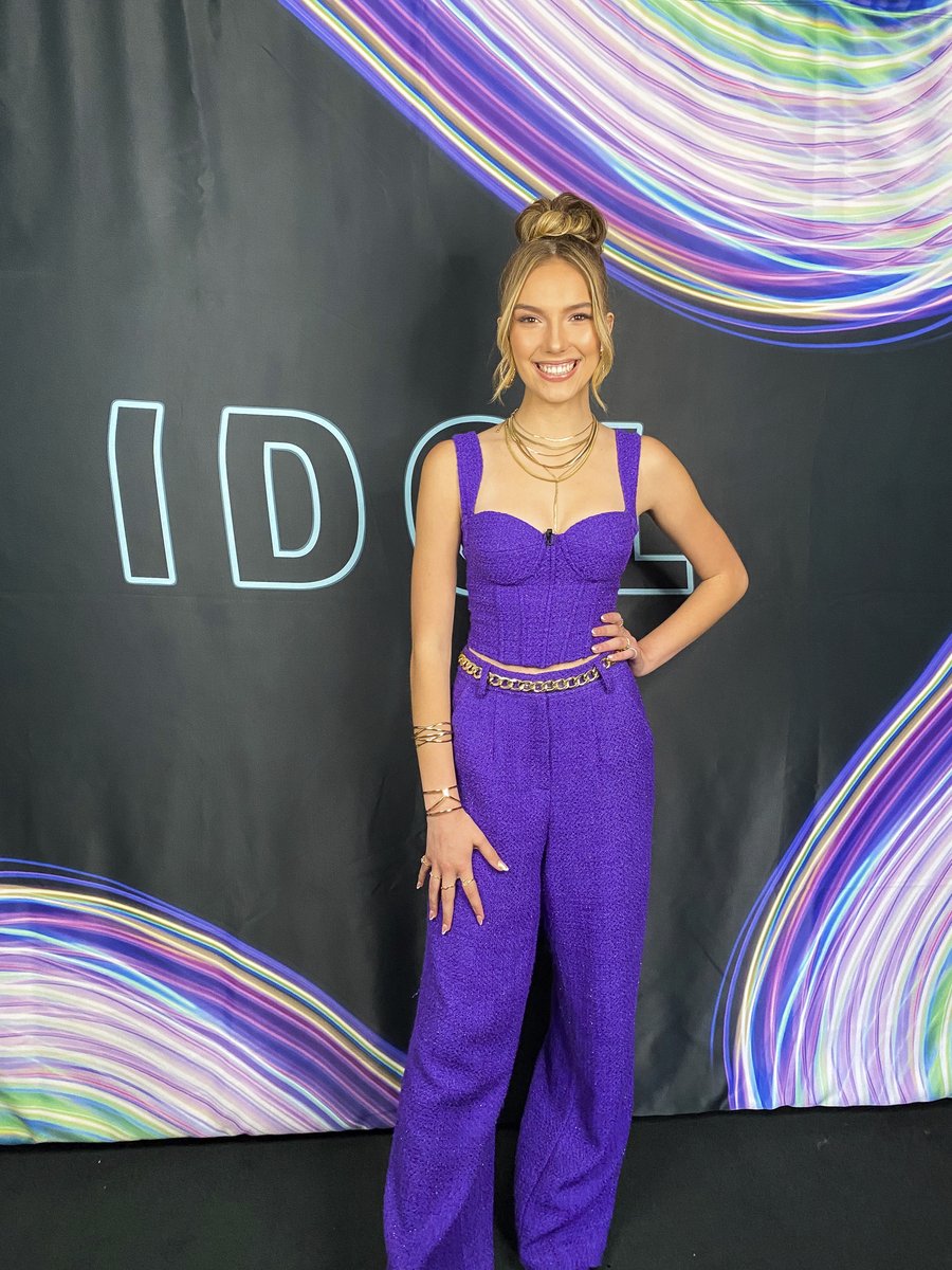 Did I make the #Top12? Find out with me LIVE right now! <a href="/AmericanIdol/">American Idol</a> is on <a href="/ABCNetwork/">ABC</a>! #paigeonidol #paigeanne