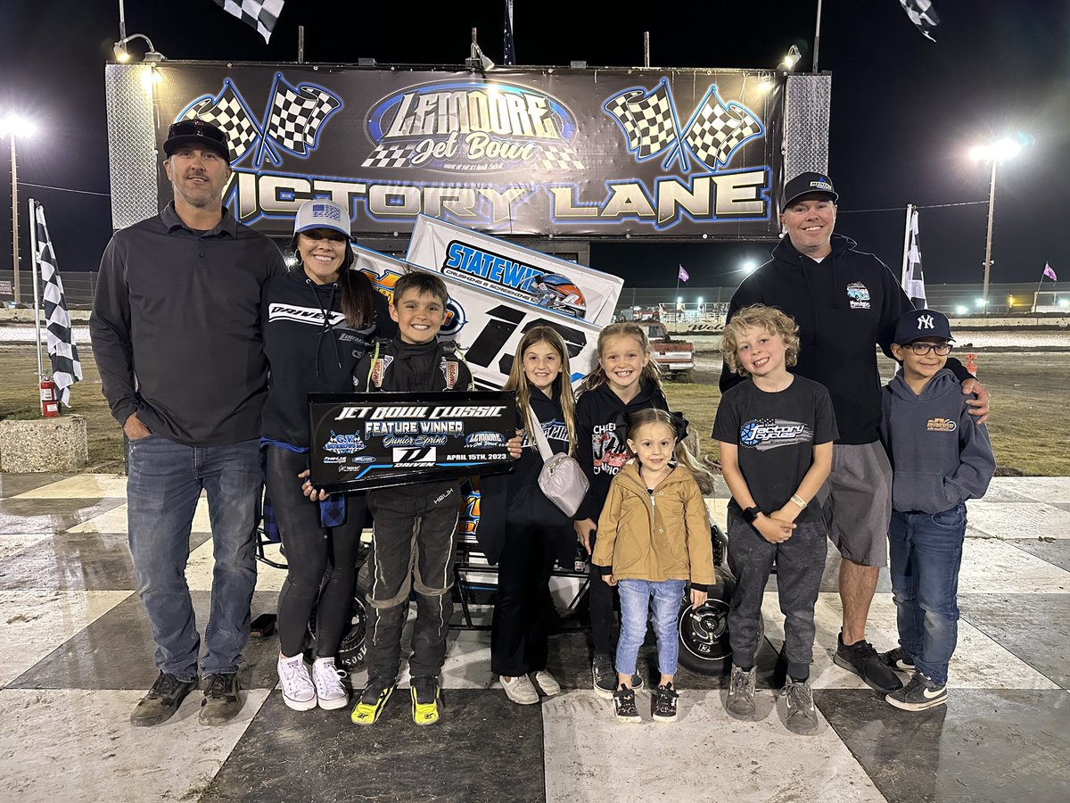 lemooreraceway_'s tweet photo. 2023 GV Burrows Jet Bowl Classic Champion in the Driven Performance Jr Sprint Class is Braxon Vasconcellos! 🏁 https://t.co/NA49JutsQc