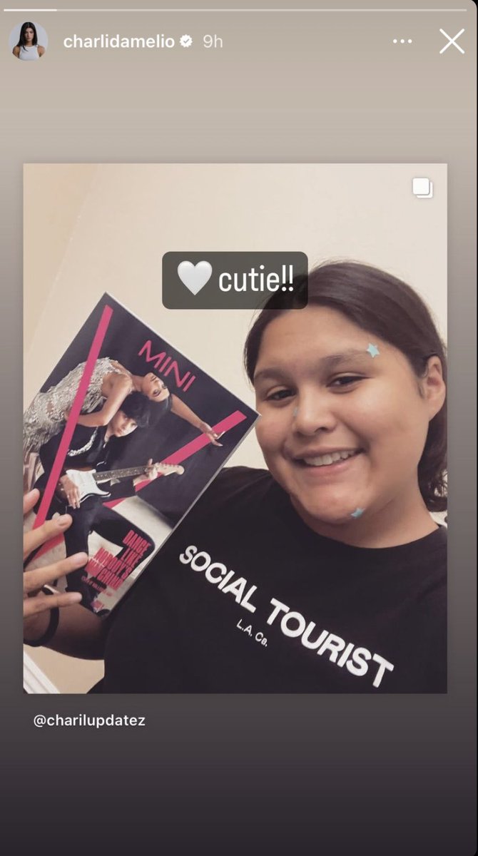 ilovechars's tweet image. Wow just insane tysm @charlidamelio ☹️🤍 ily and this made my day and I’m so proud of you both!! 🫶🏻 #charlidamelio #landonbarker #minivmagazine