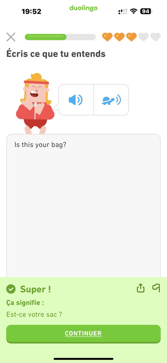 ironmanjt's tweet photo. Hey @duolingo such small words can mean so much! …right @wmata ? @Metrorailinfo #ExcuseMeIsThatYourBag #DesculpeEstaEsSuBolsa #PalabrasTanPequenas @shitduosays @IsMetroOnFire https://t.co/tzdaUe2F4T