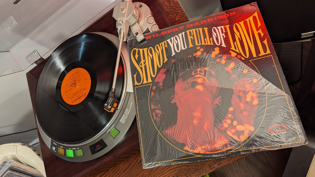 Wilbert Harrison – Shoot You Full Of Love 1971 Juggernaut Records 
#vinyl #nowspinning
country soul funk ? super cool 😎🎶harmonica !