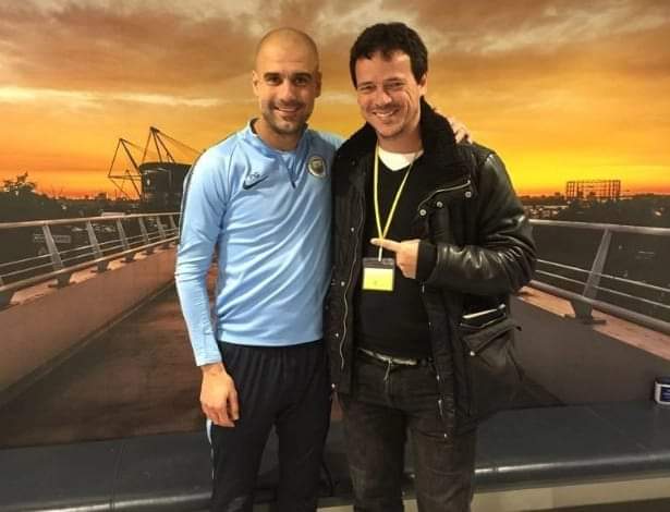 EmmanuelLuiz12's tweet photo. O Manchester City será campeão da Champions.

O Fluminense será campeão da Libertadores.

City e Flu irão se enfrentar no mundial, um jogo que daqui a 100 anos ainda será discutido, emoldurado nos museus e referenciado como:

 "O dia em que o Futebol 2 foi inventado."

Anotem. https://t.co/Va437X9UYs
