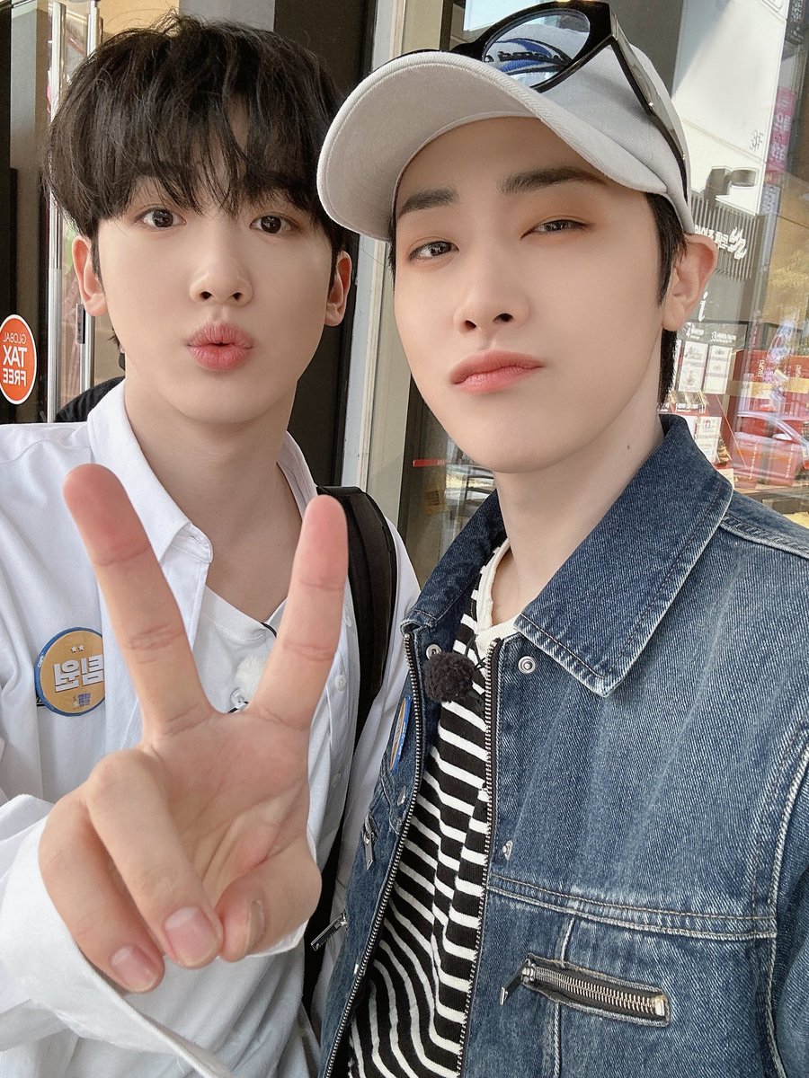HA__Y_0111's tweet photo. 닉주디 그잡채 🦊🐰 https://t.co/5Qv5vddZcS