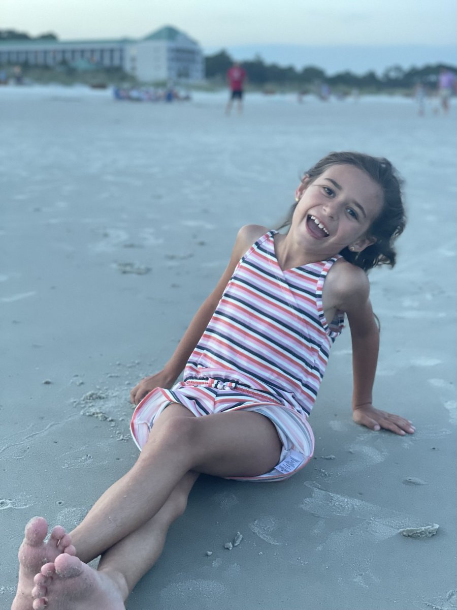 BaikoDave's tweet photo. This little girl has my heart! #shelookslikeacardiologist https://t.co/g1SYpYLepk