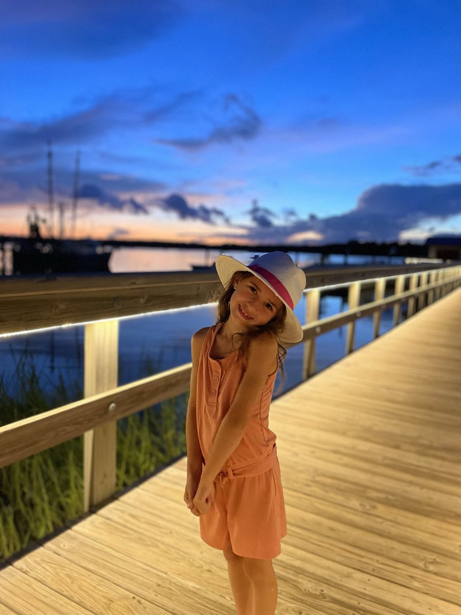BaikoDave's tweet photo. This little girl has my heart! #shelookslikeacardiologist https://t.co/g1SYpYLepk