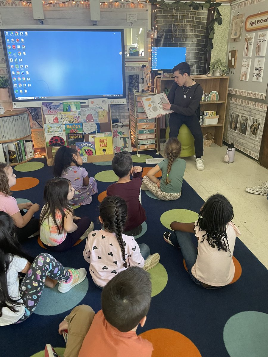 Ms. Aloia (@msaloia) on Twitter photo Thank you to the incredible OHS readers that visited our classroom today! It made our day so much brighter! โ๏ธ<a href="/MsTharas/">MsTharas</a> <a href="/ParkPrinc/">Emily Macias-Capellan</a> <a href="/EMercadoAP/">Ellie Mercado</a> <a href="/OssiningSchools/">Ossining UFSD</a> Thank you to the incredible OHS readers that visited our classroom today! It made our day so much brighter! โ๏ธ<a href="/MsTharas/">MsTharas</a> <a href="/ParkPrinc/">Emily Macias-Capellan</a> <a href="/EMercadoAP/">Ellie Mercado</a> <a href="/OssiningSchools/">Ossining UFSD</a>