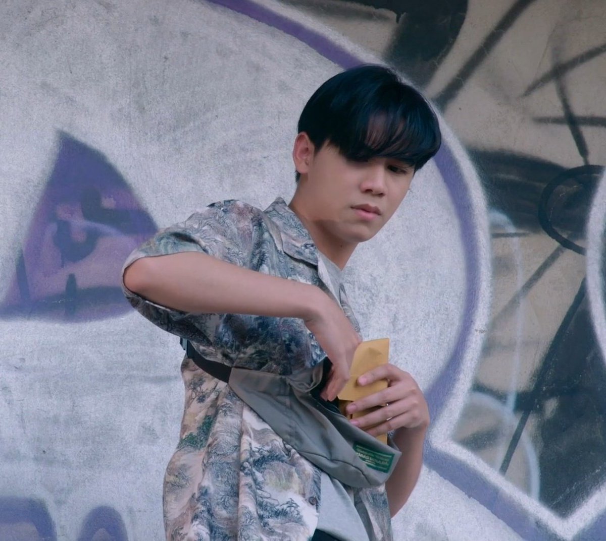 PumpKinNationPH's tweet photo. How we wish that we won't lose his character too fast.. My savage Pi.
#DoubleSavage #DoubleSavageEP3 #satangks #satangktp #satangkittiphop #pumpkinnationph https://t.co/Nf9B2Ek4QL