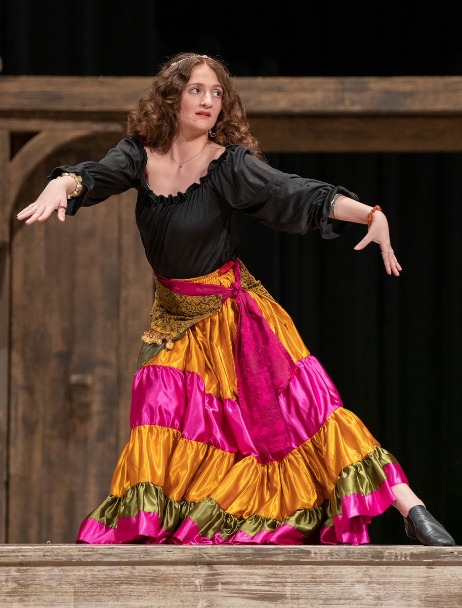 Miss Christa Schimitsch tweet media