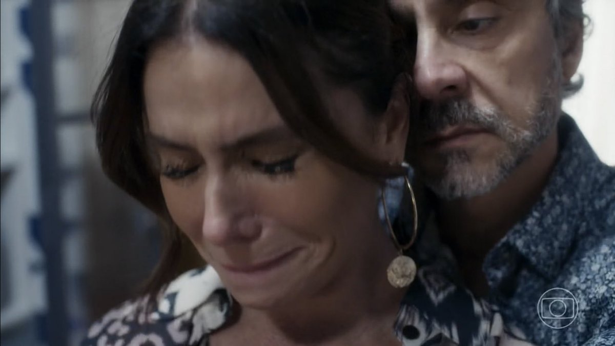 alessandra negrini e giovanna antonelli serviram um show de atuação hoje, realmente as MAIORES que temos!! estou sem palavras #Travessia