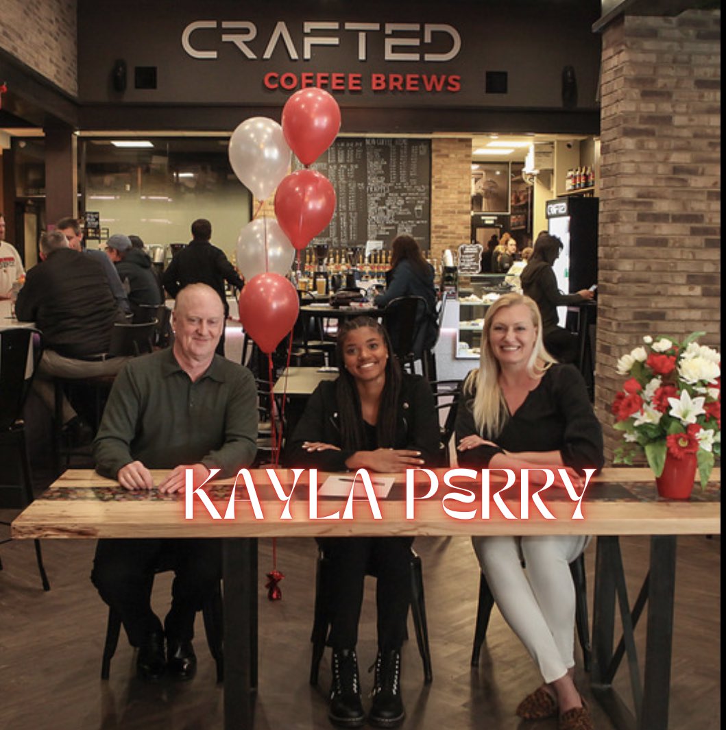 ✨KAYLA PERRY✨
Is an official Empower The Nest athlete. 💍