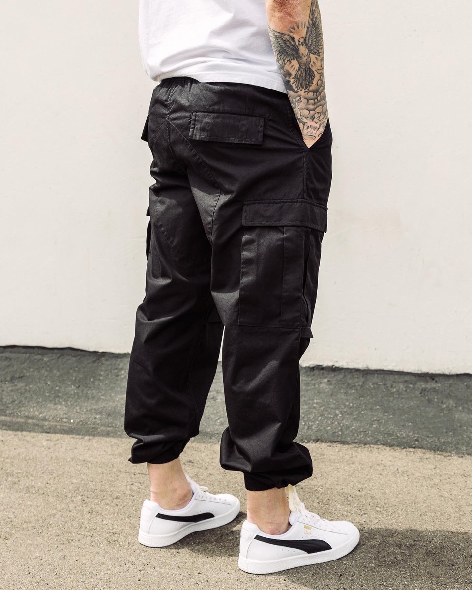 stndissuetees's tweet photo. Black cargos uploading Wednesday https://t.co/R0O3g1DcmE