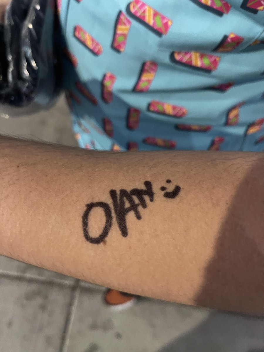 xRobLeex's tweet photo. I plan on getting color done and adding more after the graphic novel is out, but I asked you to sign my arm at that comedy show and I told you I was going to get it tatted. I never lied my friend, I made sure to include the smiley :) @OlanRogers thanks for everything you do! https://t.co/6SYqWODAPo