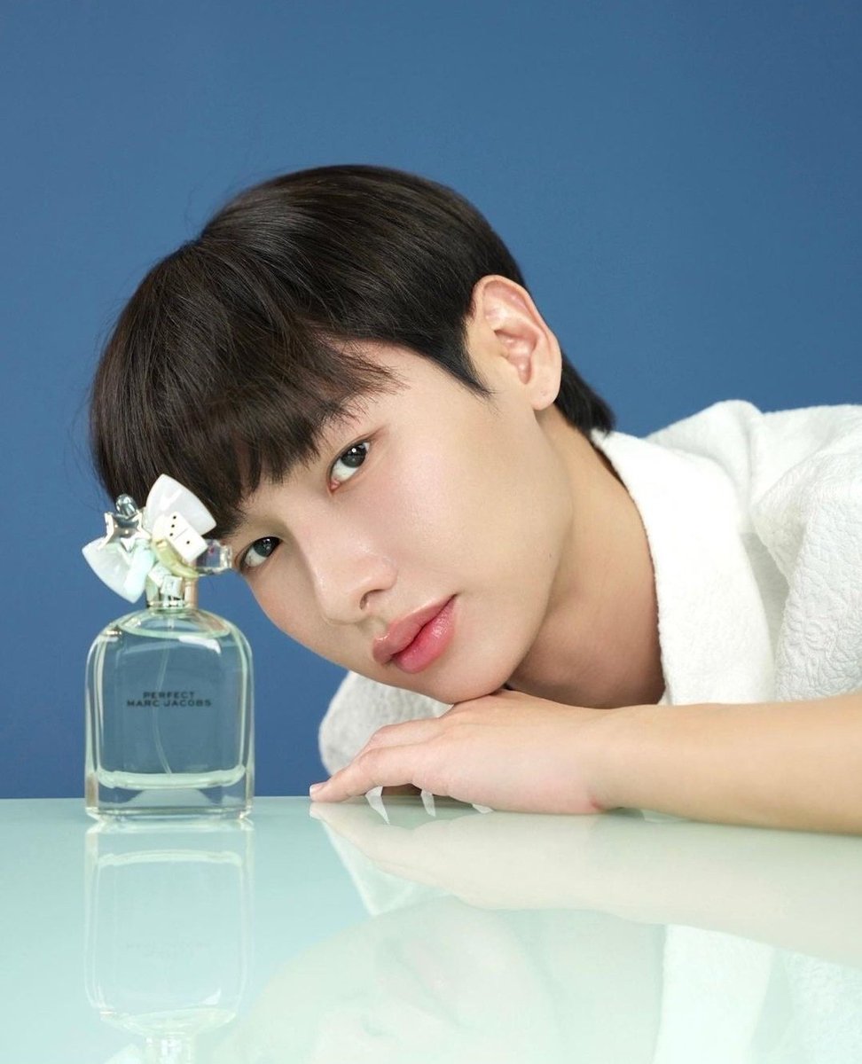 modnidaa's tweet photo. คืนนี้ทุ่มตรง ร่วมเปิดตัว Marc Jacobs Fragrances Official LazMall Flagship Store กับน้องกัน ที่ LazLive+ ผ่านแอพพลิเคชั่น Lazada
https://t.co/2mcnvGlchL
#PerfectAsIAm #GunxMJPerfect #LazMallxMarcJacobsFragraces
#กันอรรถพันธ์
#GunAtthaphan https://t.co/LNZua0F9Wz