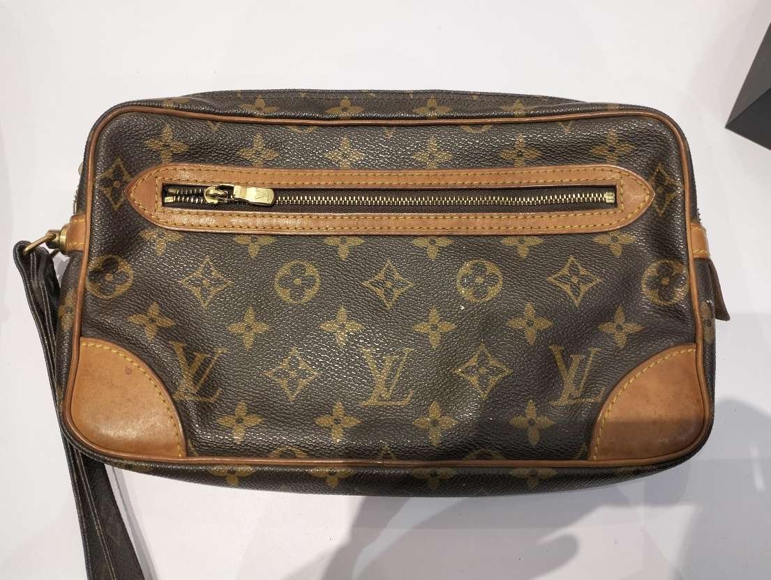 JewelcafeMY's tweet photo. WHAT HAVE WE PURCHASED?
ITEM: LV MARLY DRAGONNE VINTAGE
#jewelcafeMY #purchase #gold #brandedwatch #brandedhandbag #rolex #LouisVuitton #highprice #freeappraisal https://t.co/L5AgPyW0ft