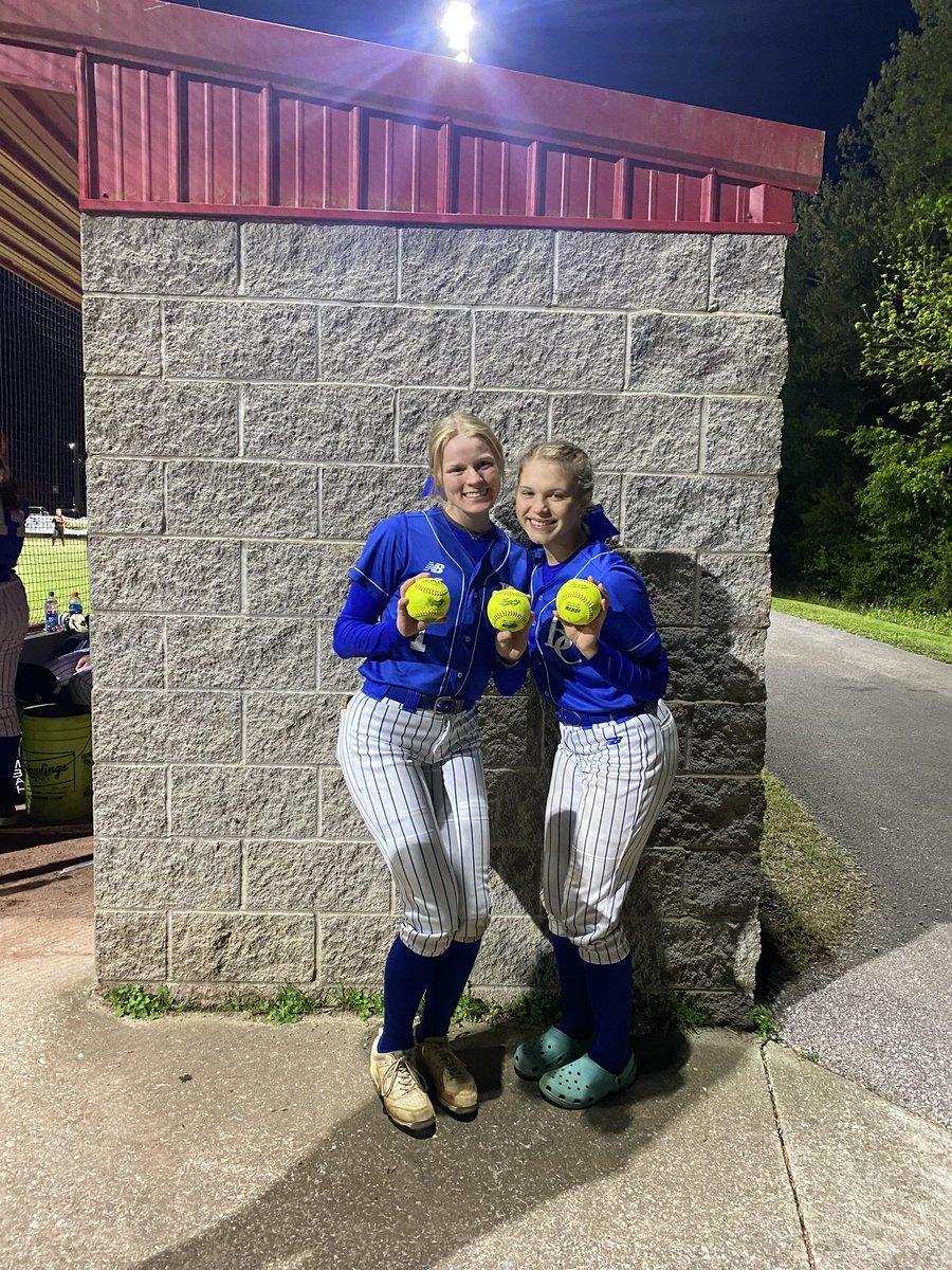 Addison Miller goes 3 for 3 with a walk A three run AND a two run HomeRun has 7 rbi 
Madison Clark went 3 for 4 with a walk and 3 run jack 

#youhavegottobekiddingme