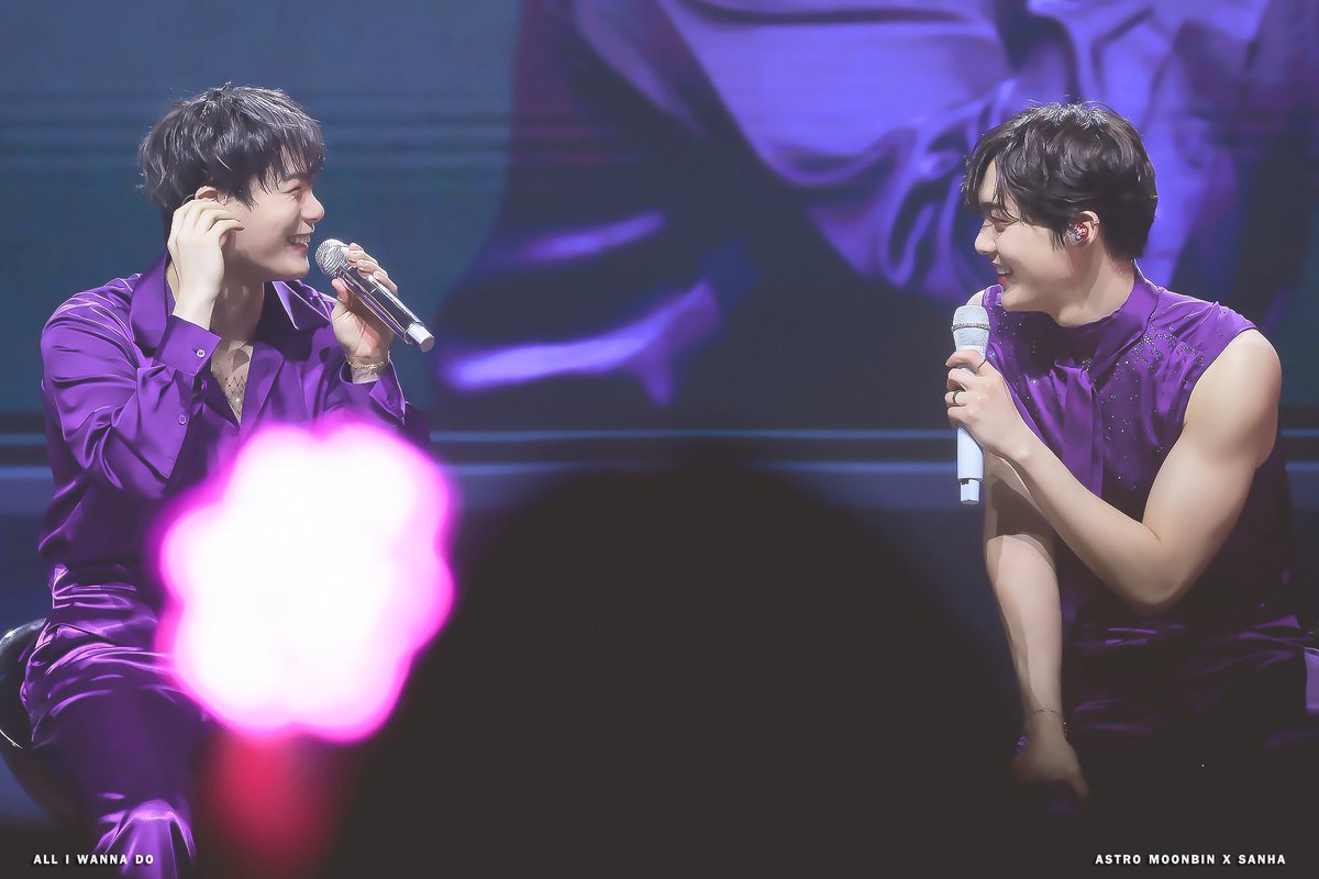 “i still see you in front of my eyes”
                                                 -sanha. 🥺