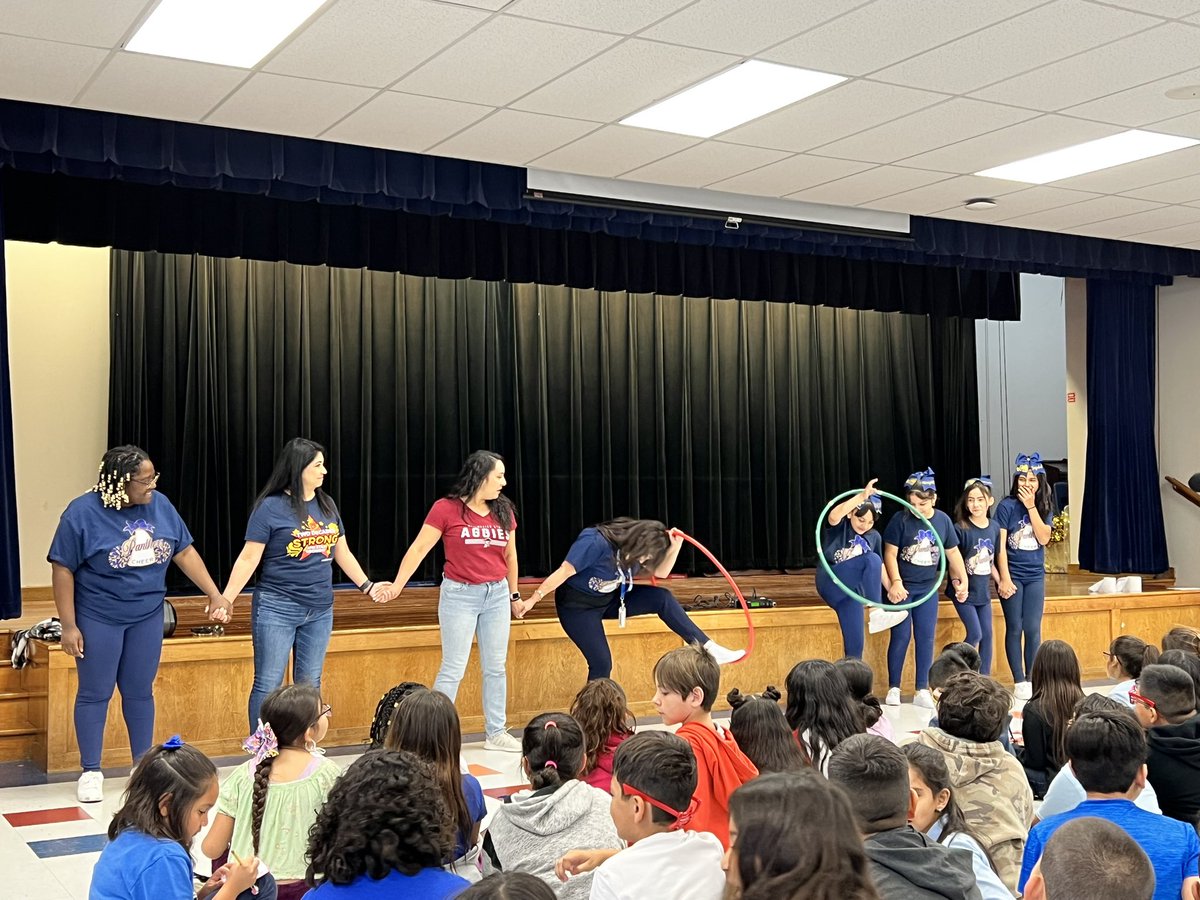 Wall_Nicole1029's tweet photo. Do you know how many real-life lessons there are in toilet papering someone?!? Today we learned! STAAR pep rally was so much fun! #NISDIgnited #PassmoreIgnited #kidsdeserveit https://t.co/ysHM5UDnfG