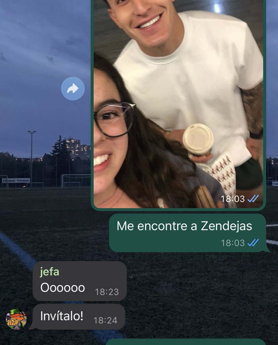 revapin2's tweet photo. Definitivamente mi pasión por el fútbol, no me lo heredó mi mamá https://t.co/4CP3CDl6Su