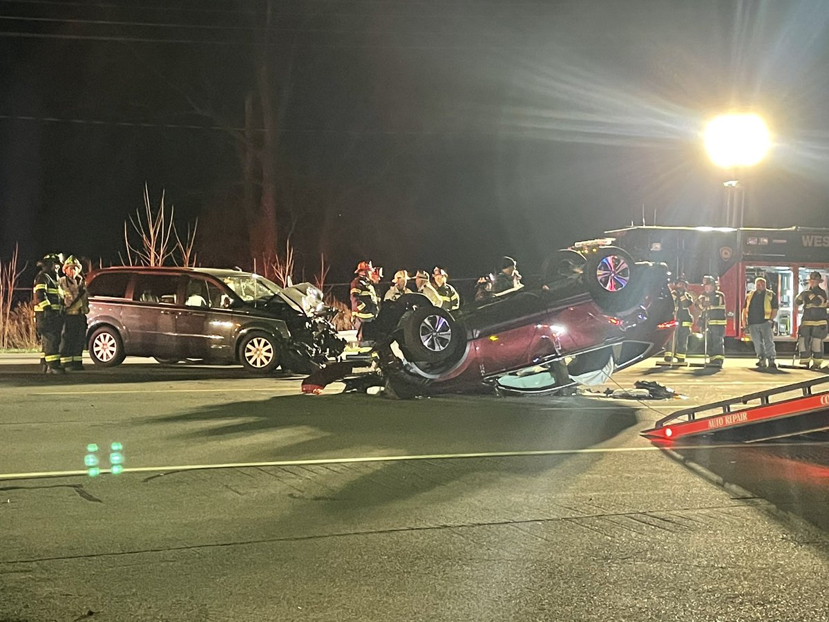 Ben Vahey on Twitter "BREAKINGNEWS Empire Blvd is shut down in both