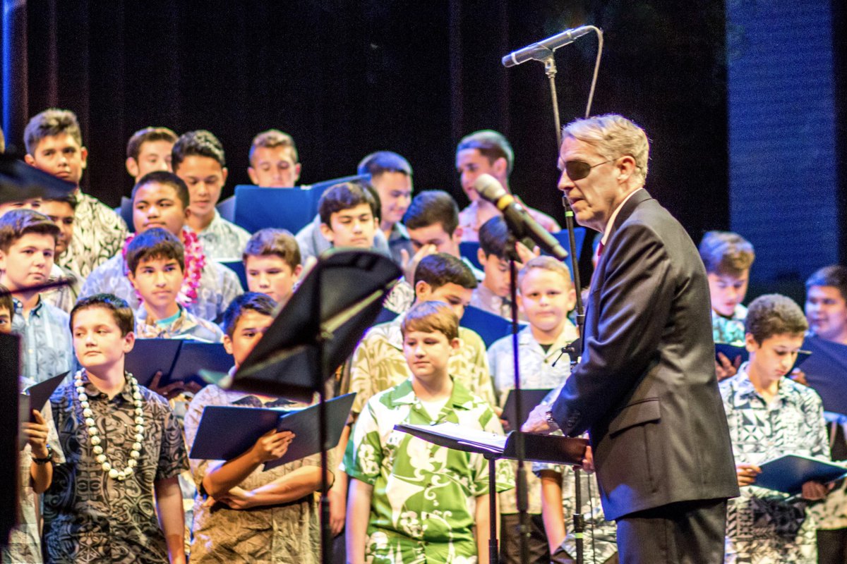 RobMirasol's tweet image. Jesus Christ with nail-scarred hand
Reaches out to every man
Hallelujah to The Lamb!
Lift Him up!
#RonHamilton #PatchThePirate