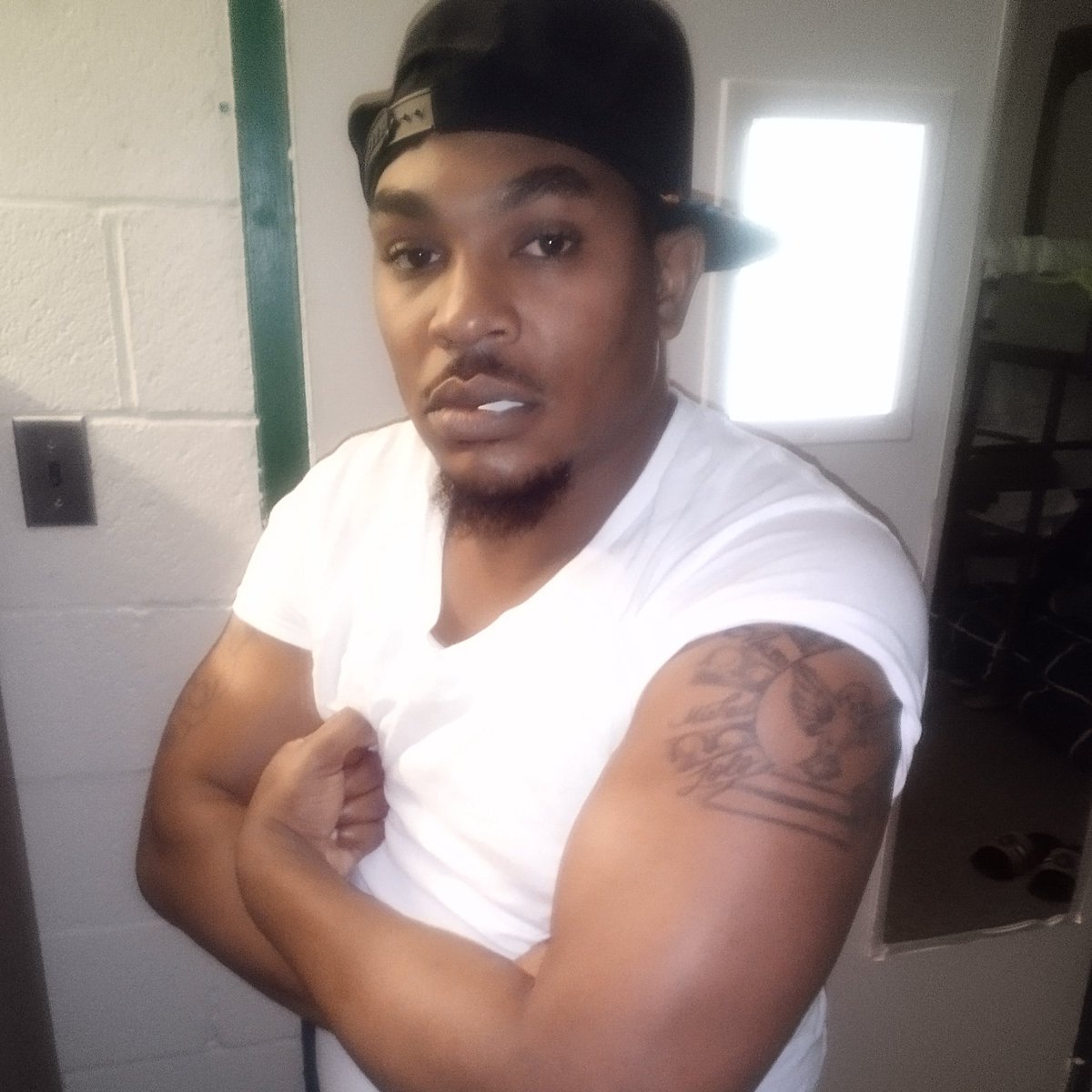 LDBSmoke's tweet photo. #DonShit 💯🆓🙌 https://t.co/6eDflyML17