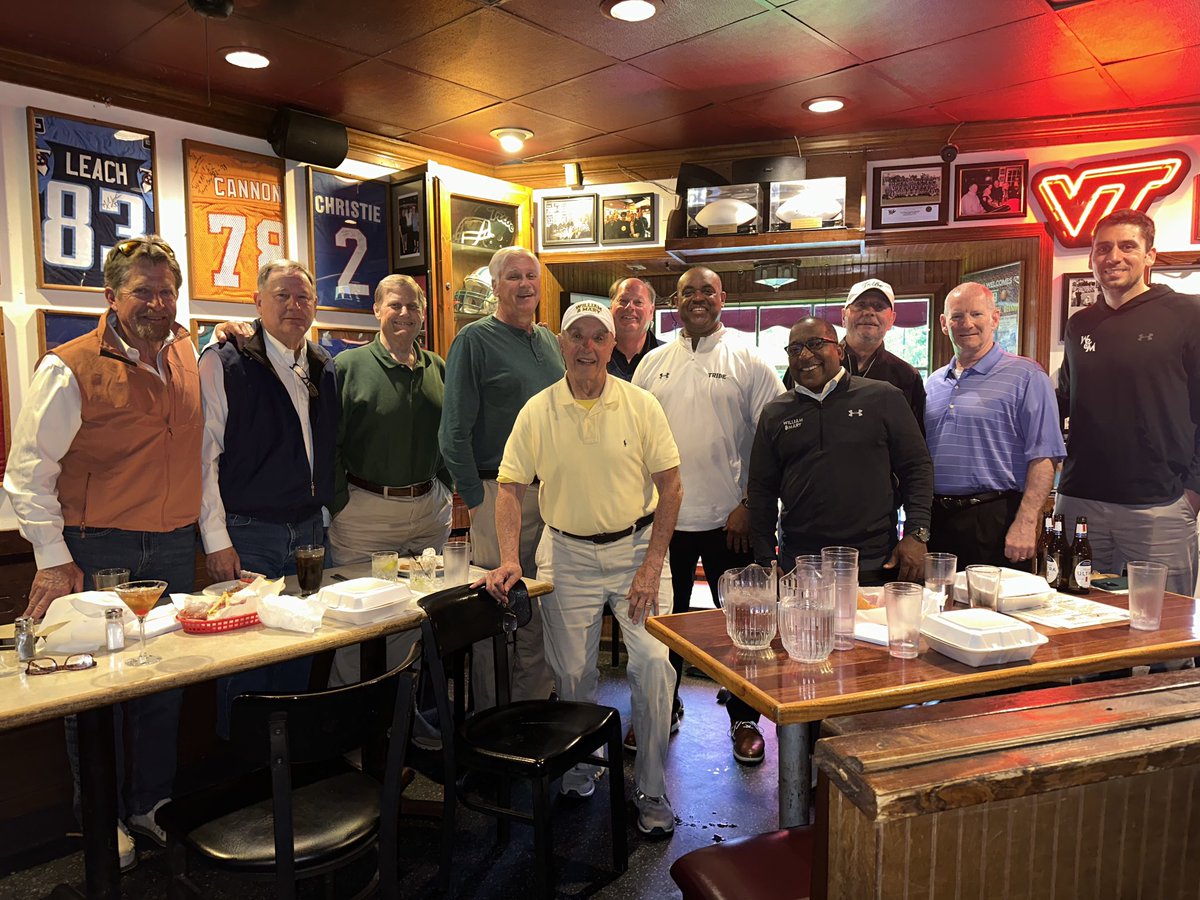 Mike London Sr. ⚔️ on Twitter "Great time tonightPaul’s Deli w W & M