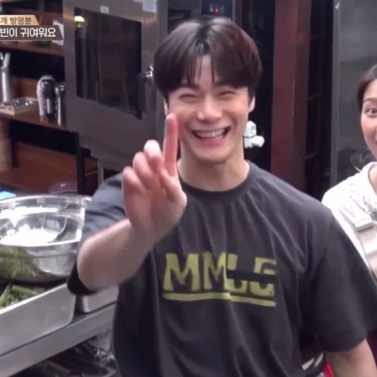 fruuitoflove's tweet photo. i haven’t been able to get moonbin or his beautiful smile out of my head since i heard the news.

i just hope he’s somewhere he can be happy. rest easy my love, see the stars for us okay :) 

i send my love to moon sua and everyone who was touched by this beautiful soul. https://t.co/FJw9p49Jx0