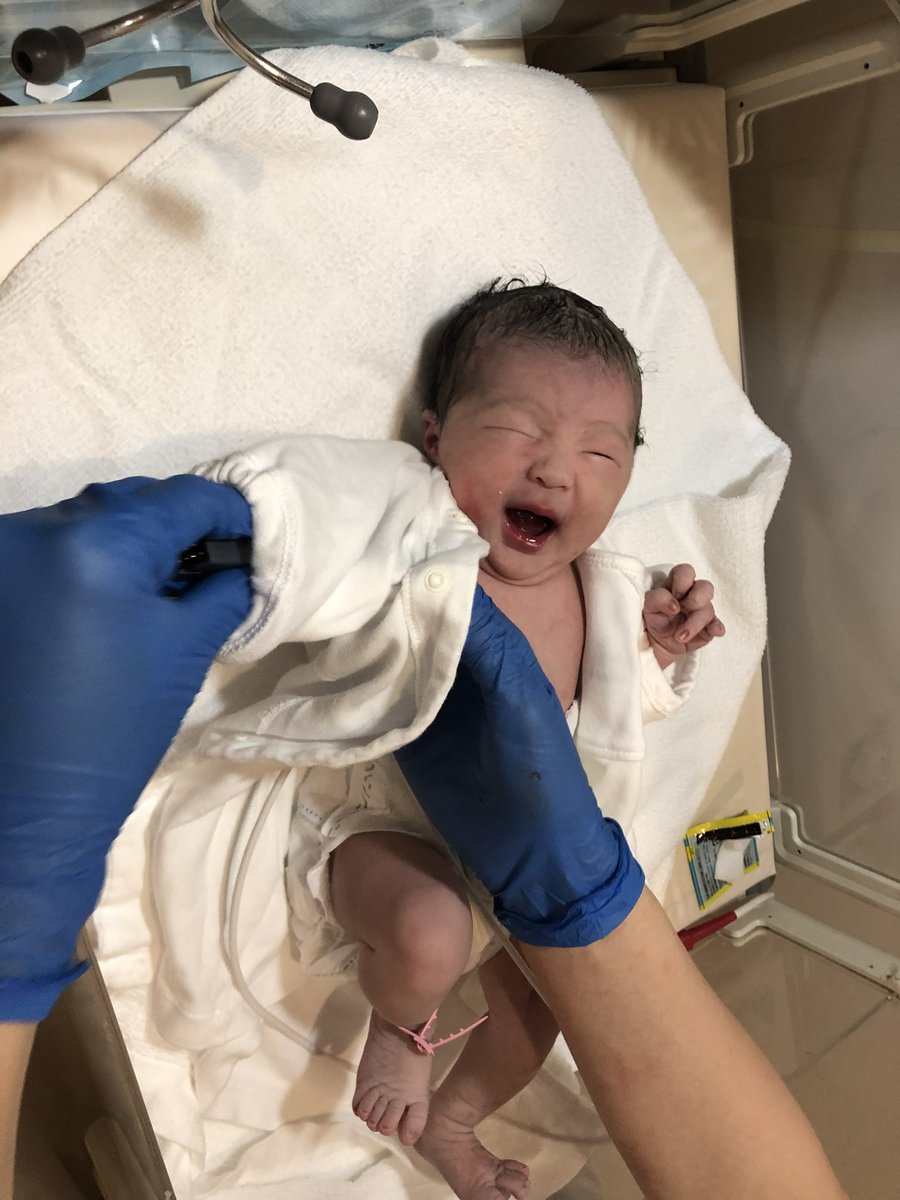 hima___1229's tweet photo. R.4   12.29

🚺BabyGirl🎀
⏱12:06
⚖️2686ｇ
🎚45.0 
元気な女の子( ơ ᴗ ơ )
生まれてきてくれてありがとう💖💖

暇だったから載せてみた( . ̫ . ) https://t.co/1sD90cY0t4