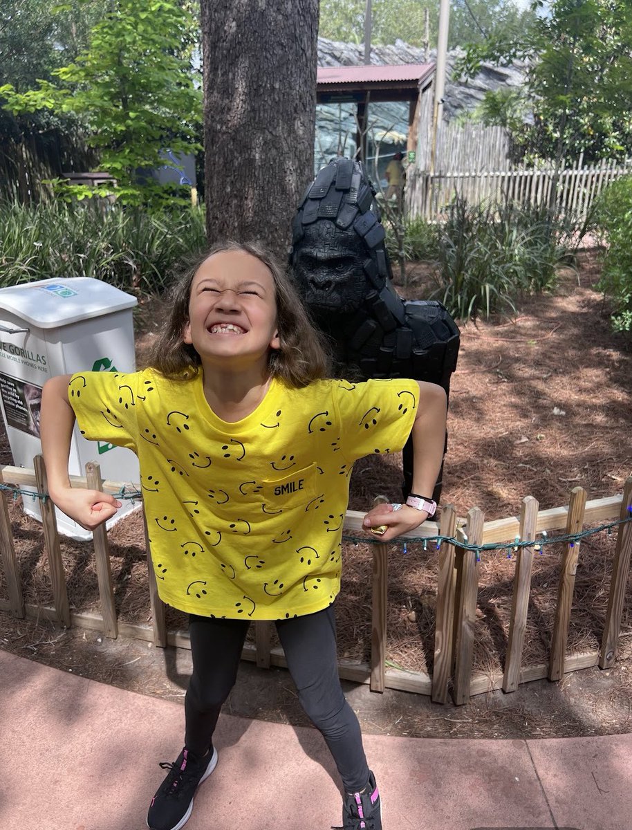 MiteraPayton's tweet photo. Field Trip to the zoo! 🐒🐯🦁 https://t.co/yKj0UDN36u