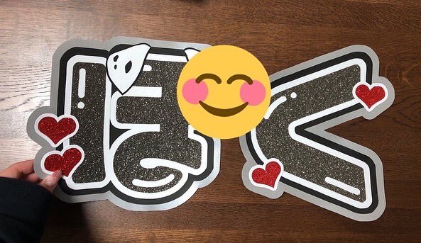 arok523sa's tweet photo. うちわ文字作成してます☺️✨連結折りたたみうちわ文字、ファンサうちわ、お祝いプレート、規格外なども対応可能です👌✨お気軽にDMからご連絡ください。
#うちわ文字 #うちわ文字オーダー #うちわ作成 #ファンサうちわ #コンサートうちわ  #連結うちわ #折りたたみうちわ https://t.co/E5S37UJC3P