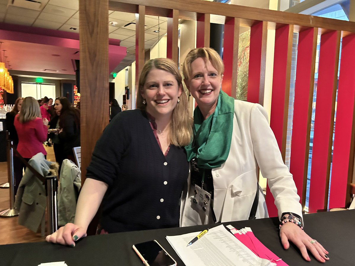 LaFaverMD's tweet image. A Mexican Fiesta with 100 wonderful women neurologists - another successful and fun @WNGtweets event in the books! #AANAM #neurology @AANmember