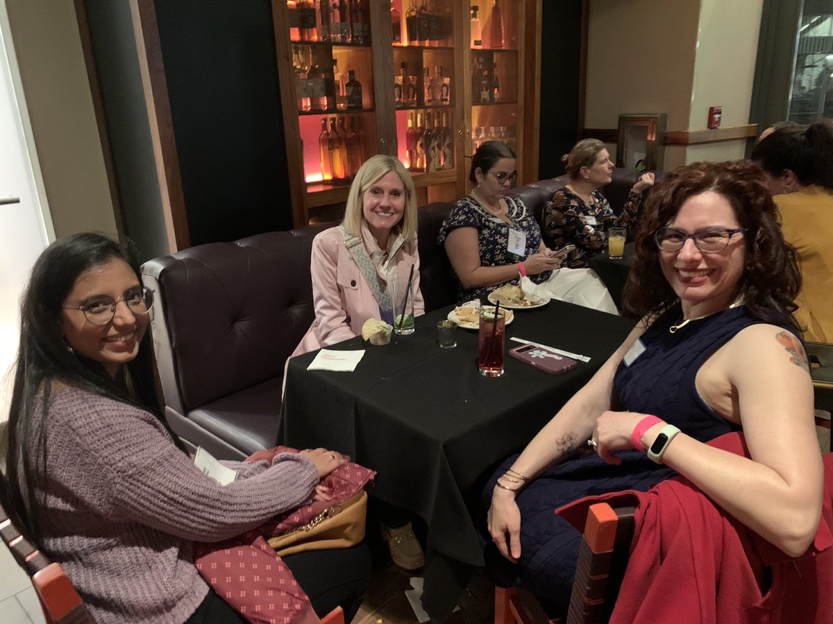 LaFaverMD's tweet image. A Mexican Fiesta with 100 wonderful women neurologists - another successful and fun @WNGtweets event in the books! #AANAM #neurology @AANmember